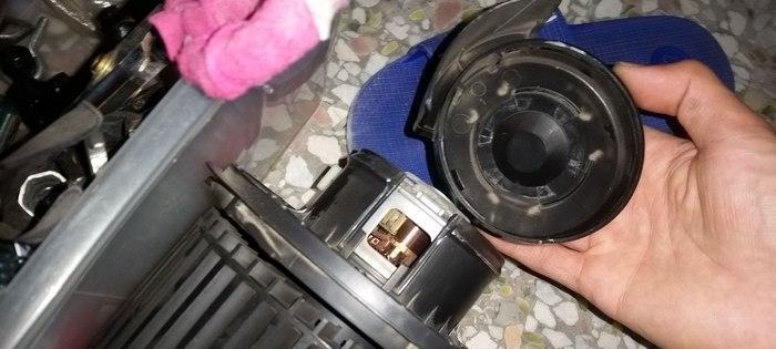 空调发出打鼓声的原因及解决办法（探究空调噪音问题）