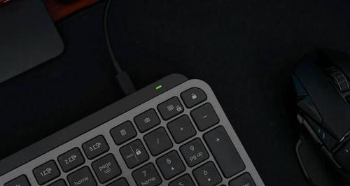 电脑键盘乱了怎么办（解决电脑键盘乱码问题的简单方法）