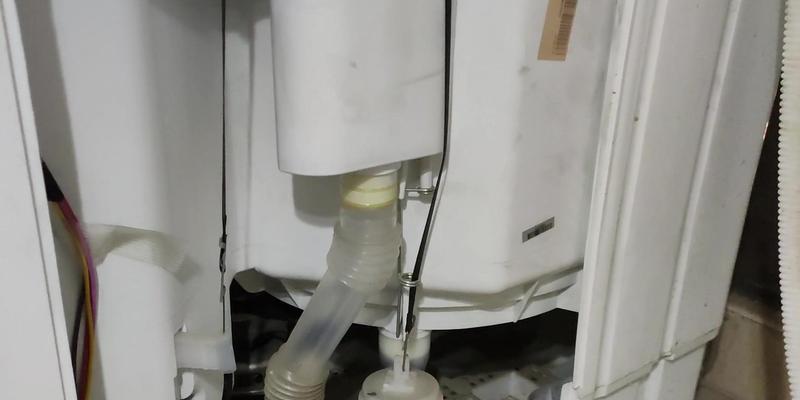 洗衣机脱水转不起来的故障分析（探究洗衣机脱水故障的原因和解决方法）