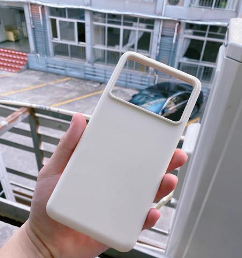 哪种手机壳不会遮挡充电口？