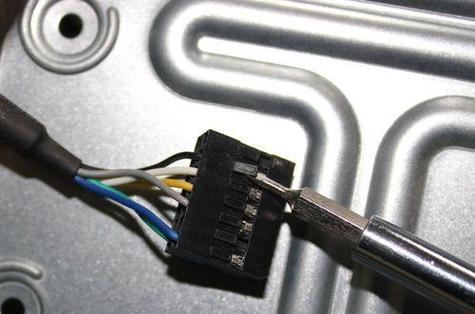机箱电源键已经接好但无法使用是怎么回事？需要检查哪些方面？
