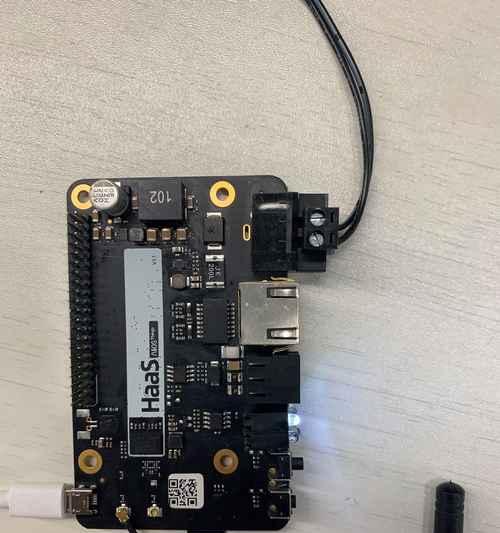 网关老是一闪一闪的怎么解决？是否需要更换设备？