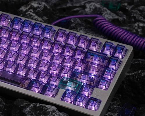 带透明盖的键盘是什么品牌？透明盖键盘的特点是什么？