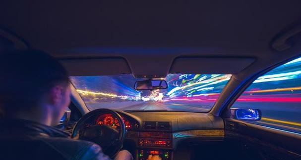 低音炮洗车刷子使用方法是什么？使用中应注意什么？