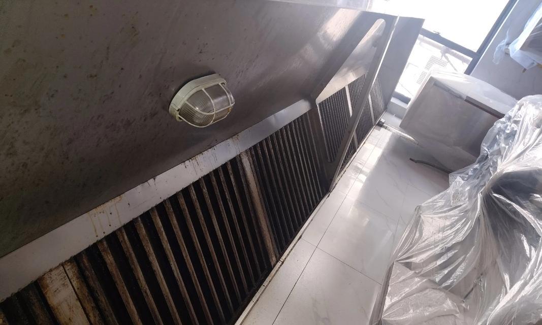 饭店油烟机的安装方法及注意事项（为您解读饭店油烟机的正确安装步骤）