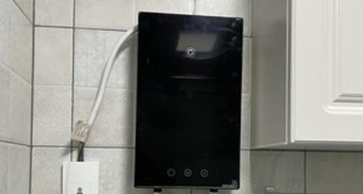 油烟机接线盒响声的原因及解决方法（油烟机接线盒响声可能导致的问题及如何修复）