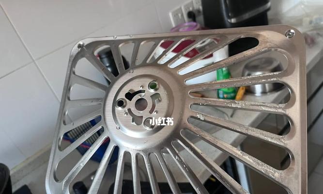 如何高效清洗油烟机网（轻松掌握的清洁技巧）