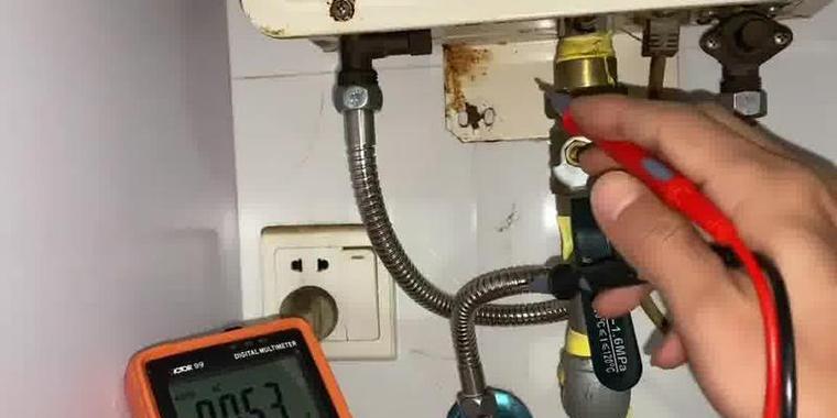 解决阿里斯顿热水器故障显示E20的方法（怎样应对阿里斯顿热水器故障E20）