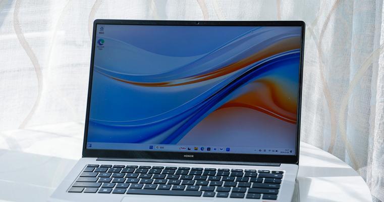 电脑Windows系统的功能与应用（发挥Windows系统的多种优势）